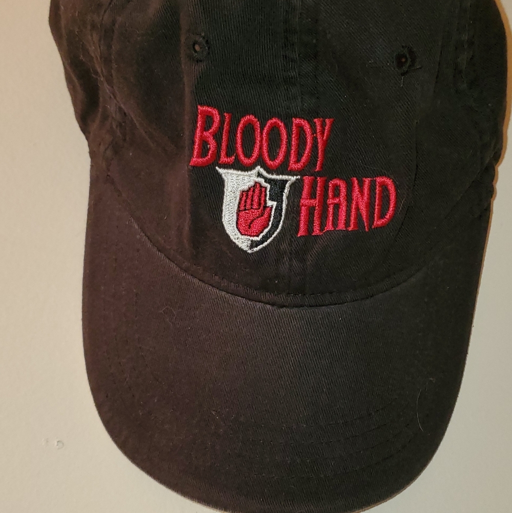 Ultra Club classic cut hat